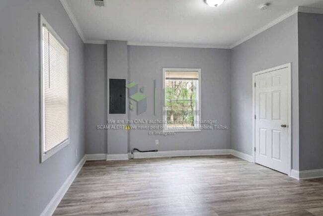 Building Photo - 705 Barnesville St