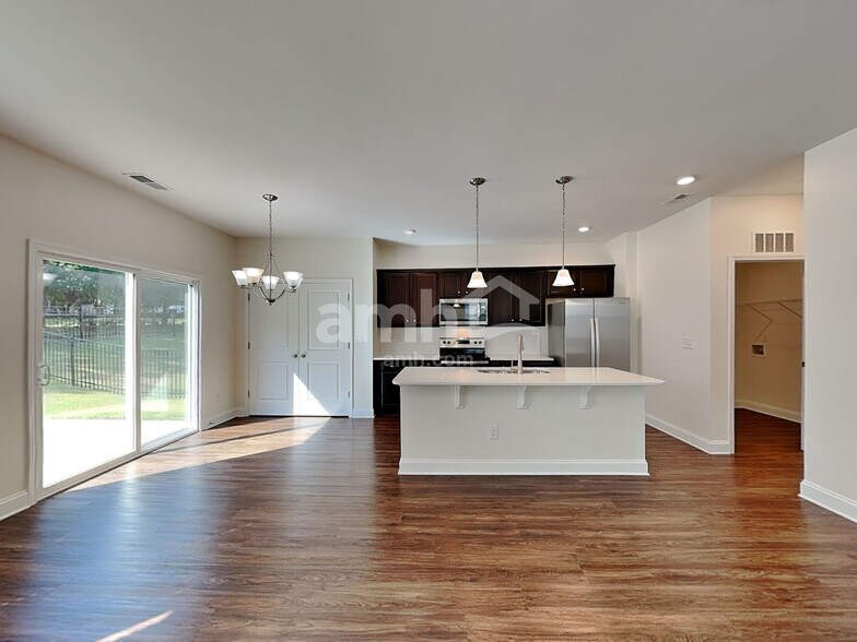 Building Photo - 1016 Bethany Dallas Dr