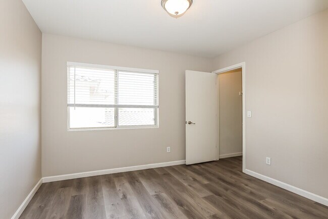 Building Photo - 12221 W Larkspur Rd