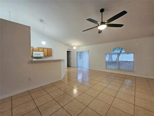 Building Photo - 1017 White Bark Ct