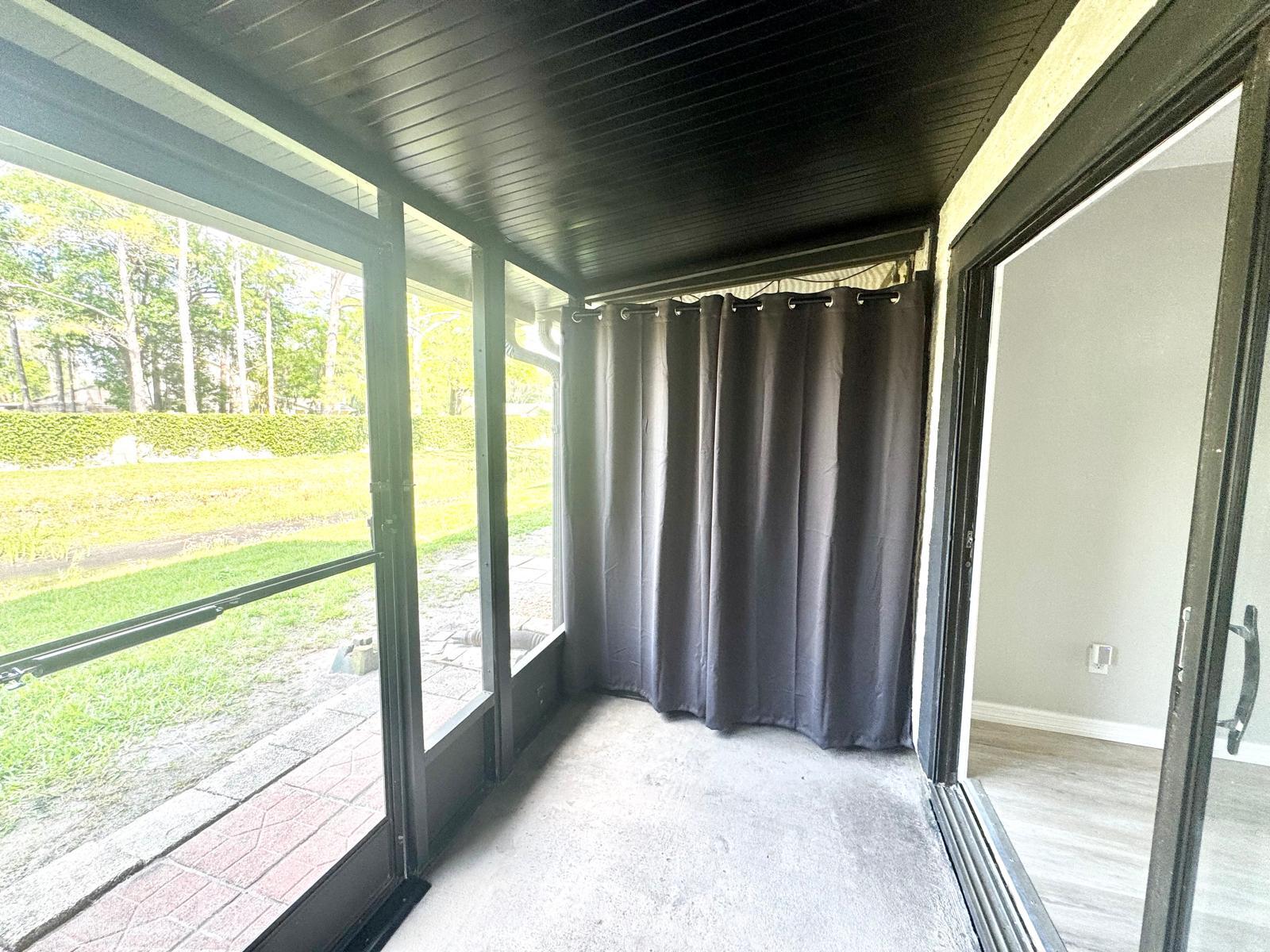 Building Photo - 16565 Brigadoon Dr