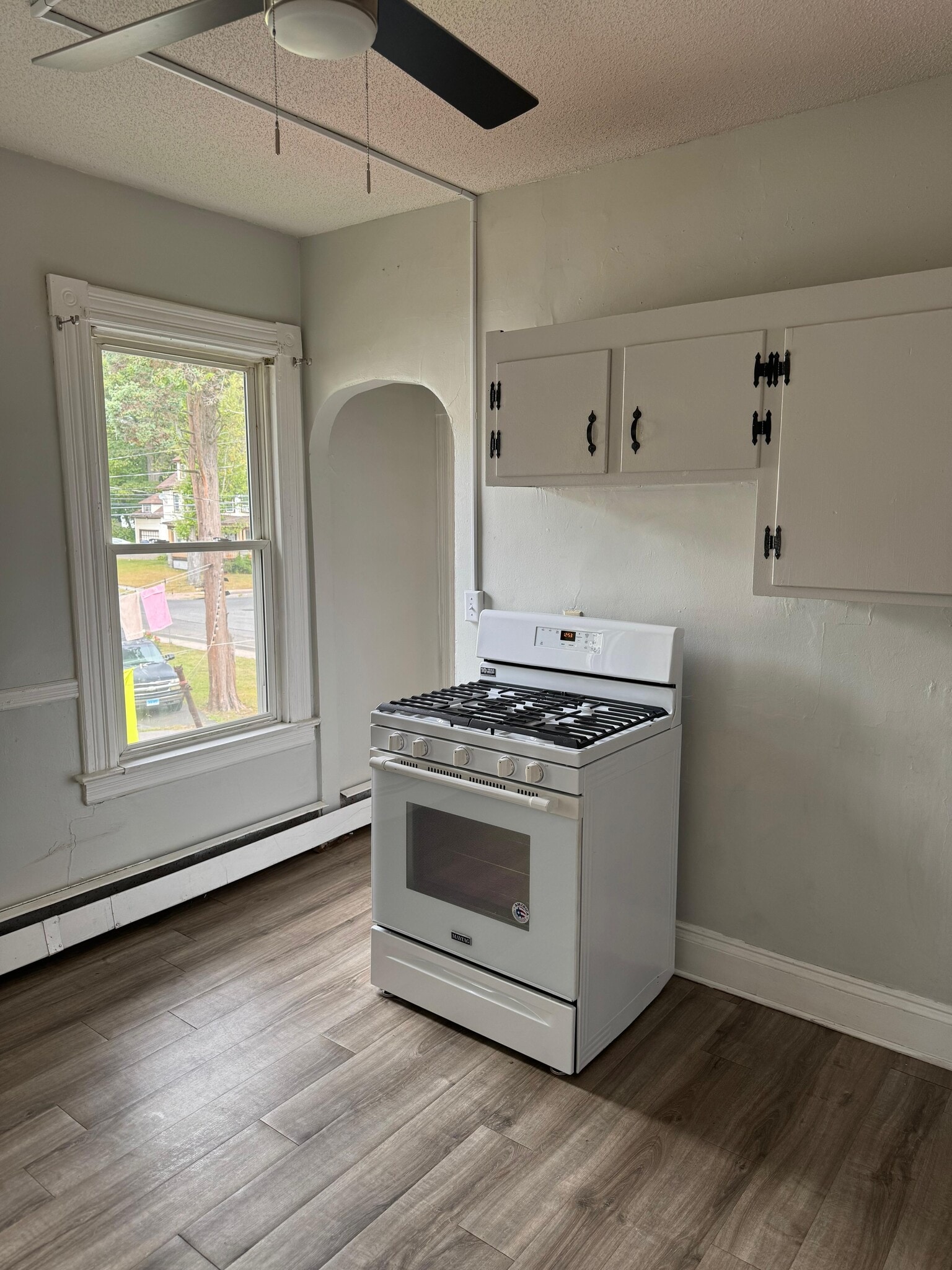 Building Photo - 195 Edgewood St