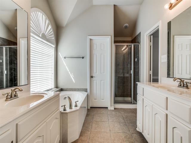 Building Photo - 408 High Desert Dr