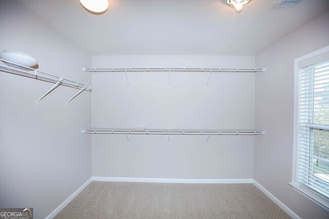 Building Photo - 3380 Gables Ct