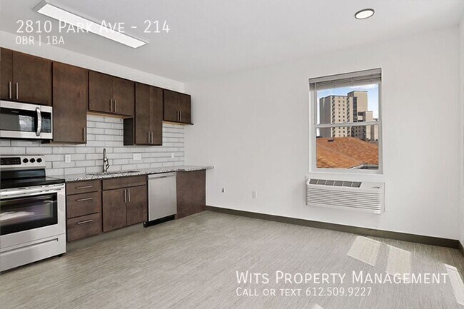 Building Photo - 2810 Park Ave