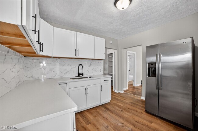 Building Photo - 4977 E 90th St