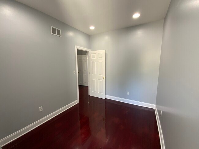 Building Photo - 2207 N 18th St