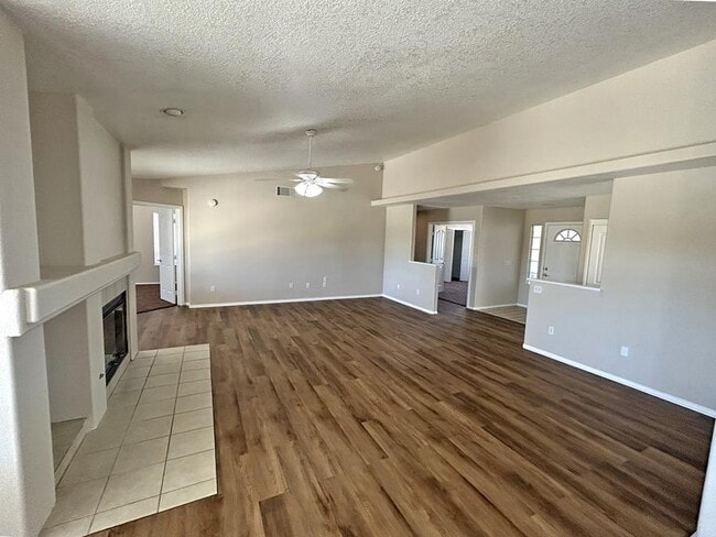 Building Photo - 7728 Paisley Ave