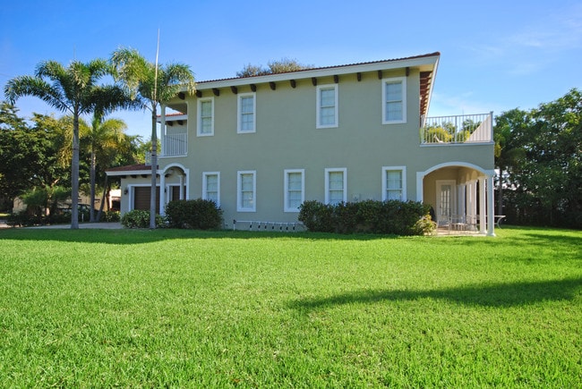 Building Photo - 516  Flamingo Drive