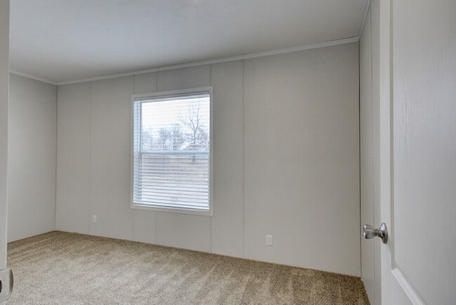 Building Photo - 295 Seays Rd