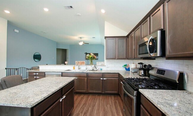 Building Photo - 20202 Creekdale Bend Dr