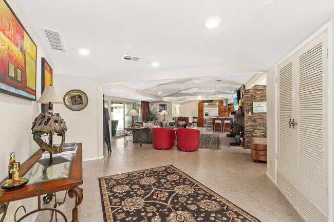 Building Photo - 70801 Fairway Dr