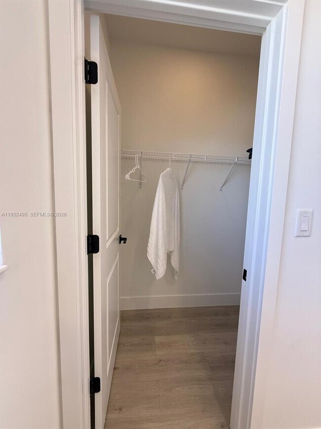 Building Photo - 5816 Agostino Way