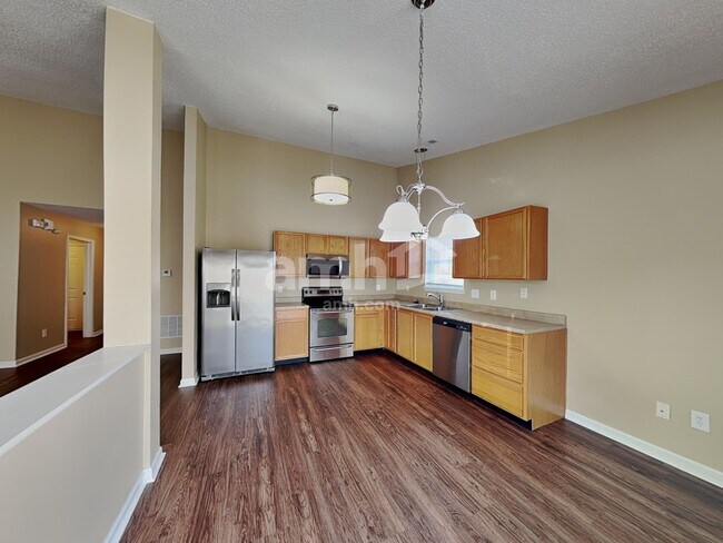 Building Photo - 1438 Dowell St