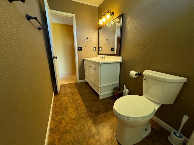 Building Photo - 3BR/2BA/1CG, 1489 sq.ft. rental in Huachuca City, AZ