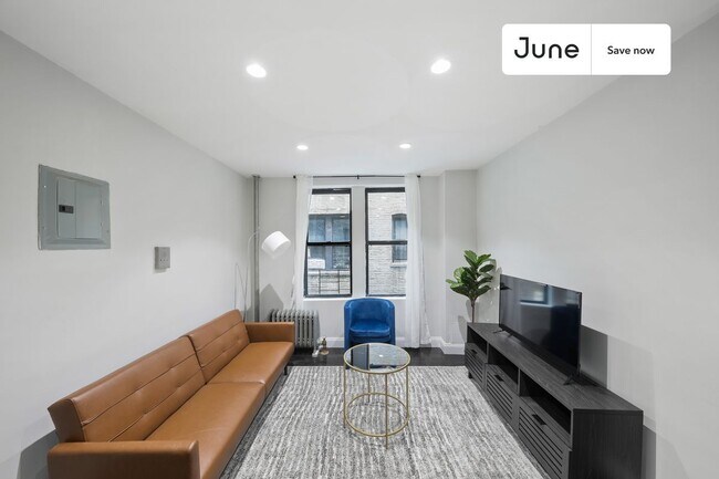 Building Photo - 23 E 109th St