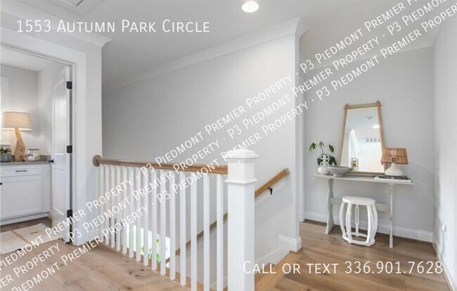 Building Photo - 1553 Autumn Park Cir