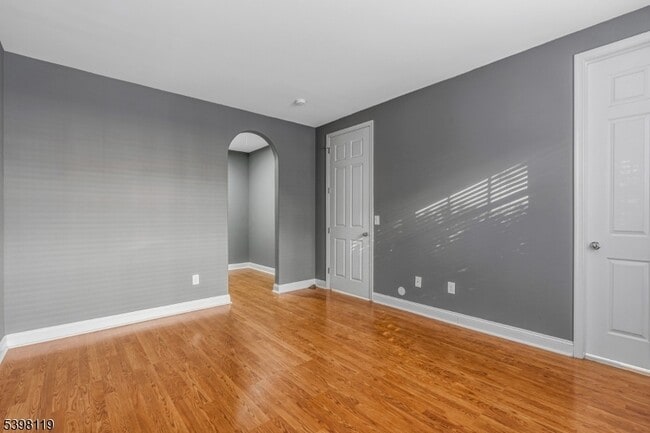 Building Photo - 225 Windmill Ct