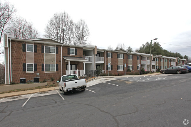 Building Photo - Woodcrest Apartments