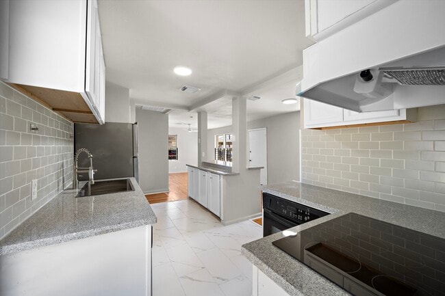 Building Photo - 3121 Chimira Ln