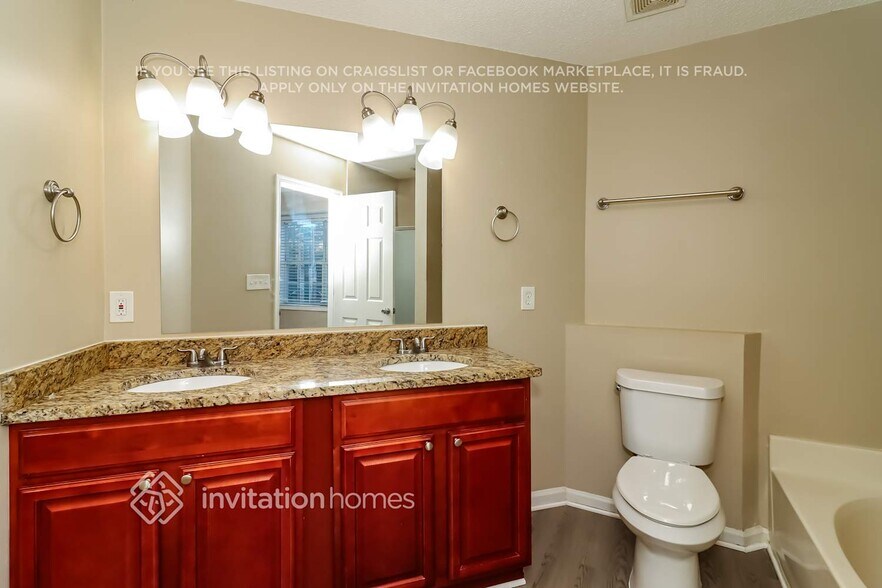 Building Photo - 1965 Sandcreek Dr SW