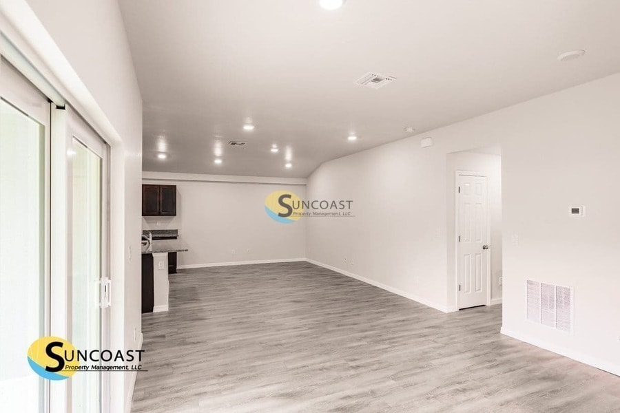 Building Photo - 1920 Latona St