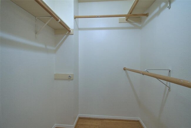 Building Photo - 6489 Hart Ln