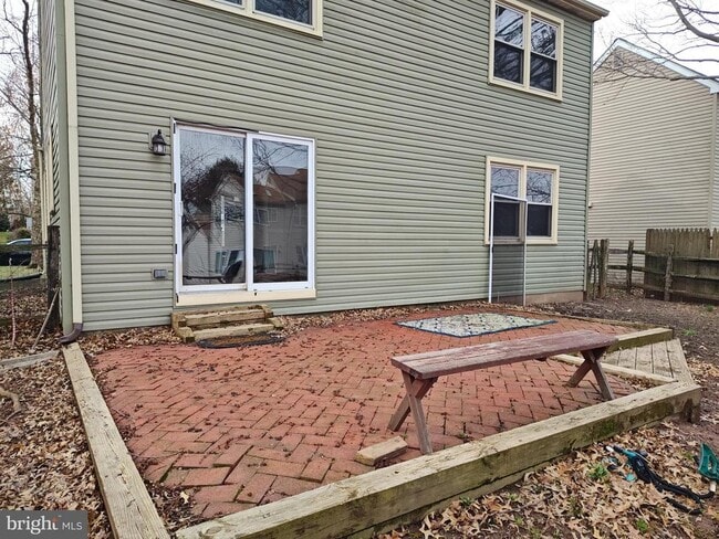 Building Photo - 72 Whethersfield Cir