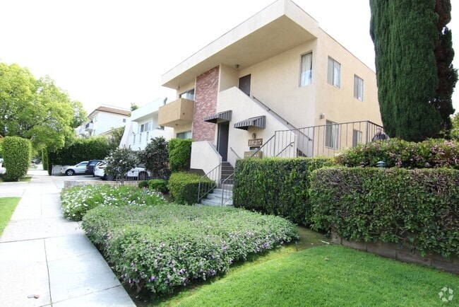 Building Photo - 1825 Glendon Ave