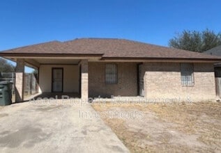 Building Photo - 806 W 26th St