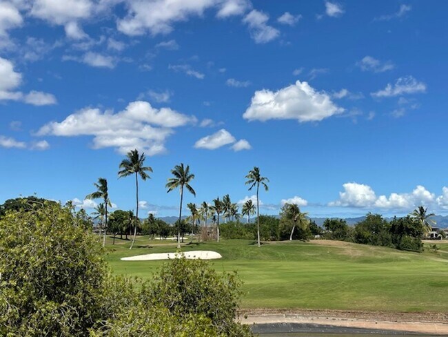 Building Photo - Golf Course Views! Upgraded: 2 bed/ 2 bath...
