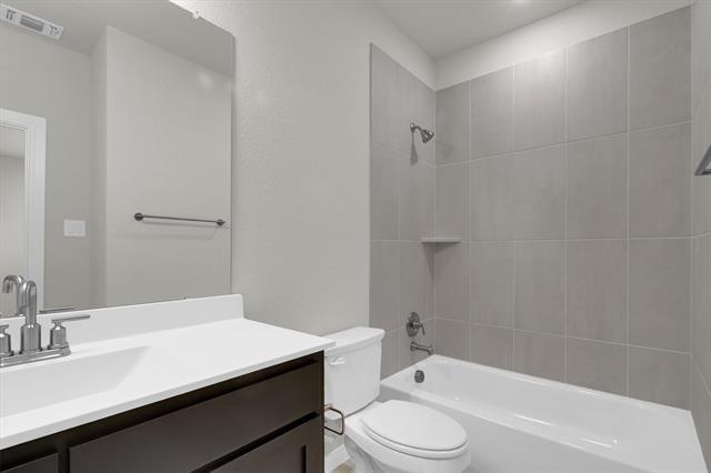 Building Photo - 4717 Vizsla Ln