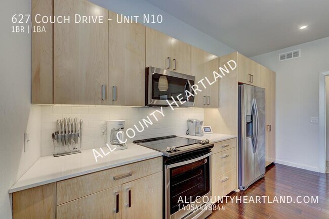 Building Photo - 627 Couch Dr