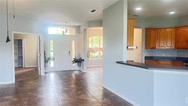 Building Photo - 3535 Somerset Cir
