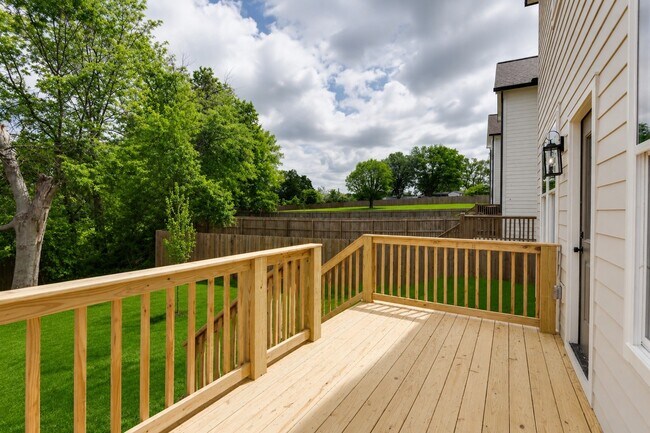 Building Photo - 3802 Syfert Ln