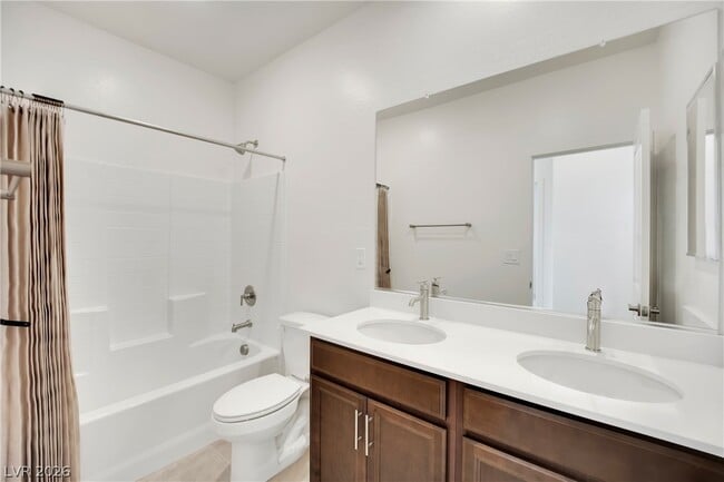 Building Photo - 1515 Pacific Baza St