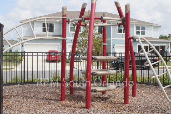 Building Photo - Move In ASAP!! - Brand New 3 bedroom 2.5 bath Townhouse for rent in Kissimmee, FL.