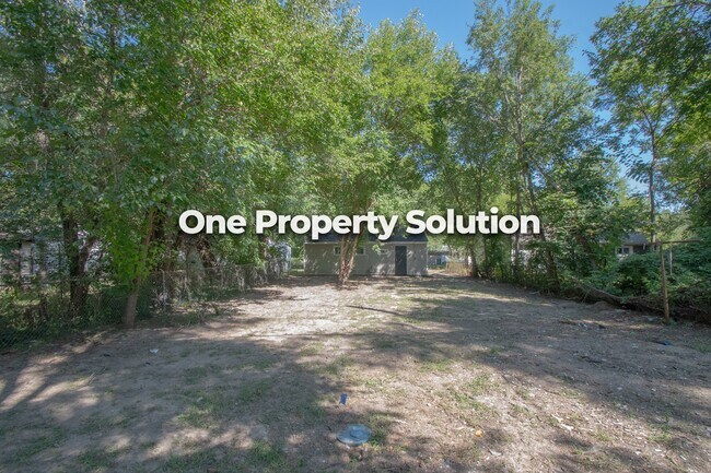 Building Photo - 1050 Durbin St