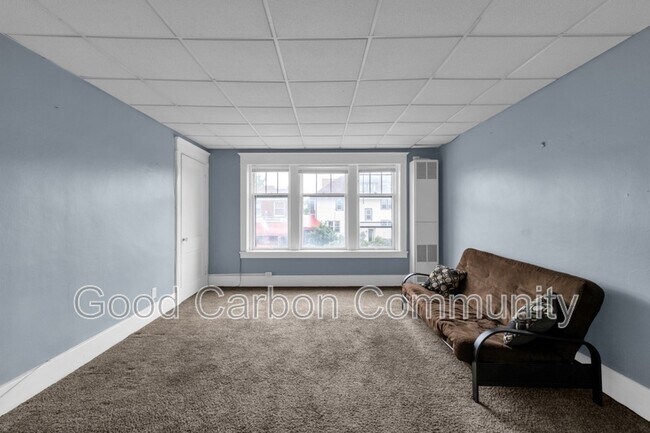 Building Photo - 1251 Hertel Ave