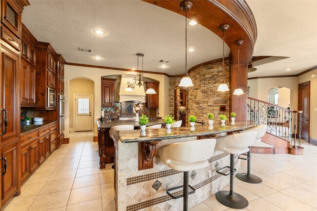 Building Photo - 22 Post Shadow Estate Dr