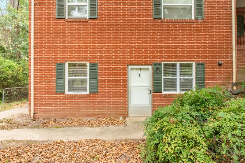 Building Photo - 2209 Morehead Ave