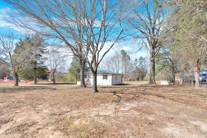 Building Photo - 188 Bailey Rd