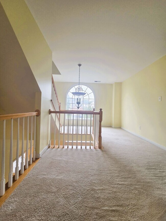 Building Photo - Stately brick front contemporary on huge c...