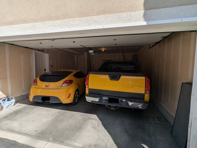 Building Photo - 1104 Meadow Fork Rd