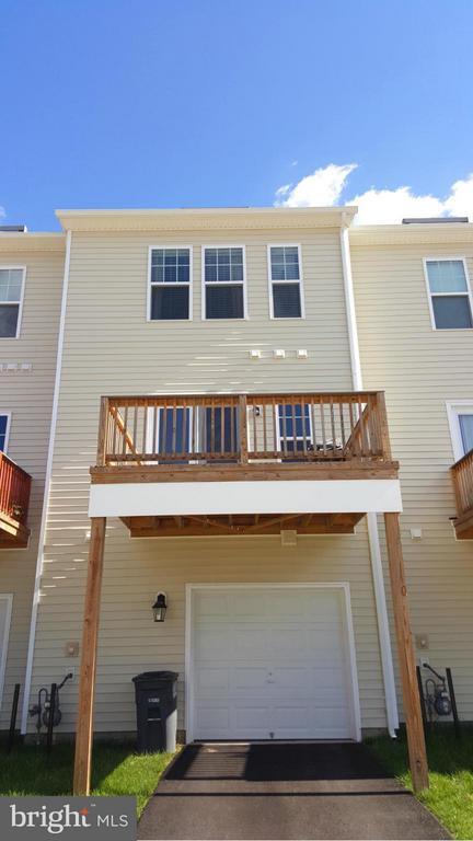 Building Photo - 21725 Pagoda Terrace