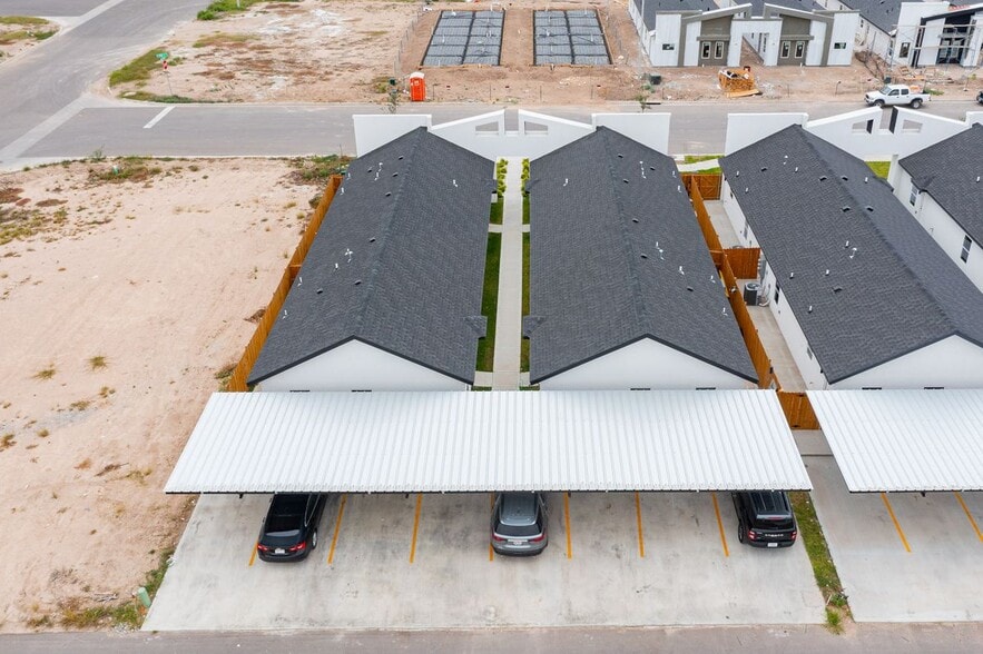 Building Photo - 11304 N 25th St