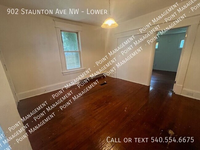 Building Photo - 902 Staunton Ave NW