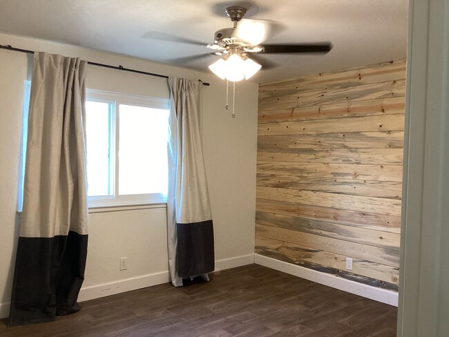 Building Photo - 4648 N 6th St