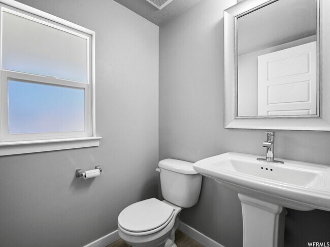 Building Photo - 12949 Penywain Ln