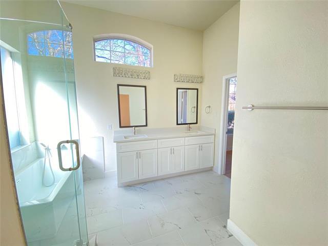 Building Photo - 1622 Mineral Springs Dr